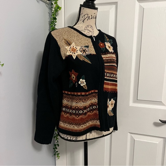 Erika Black and Brown Floral Cardigan - Picture 2 of 9